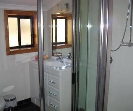 لونسيستون Glenayr Apartments المظهر الخارجي الصورة